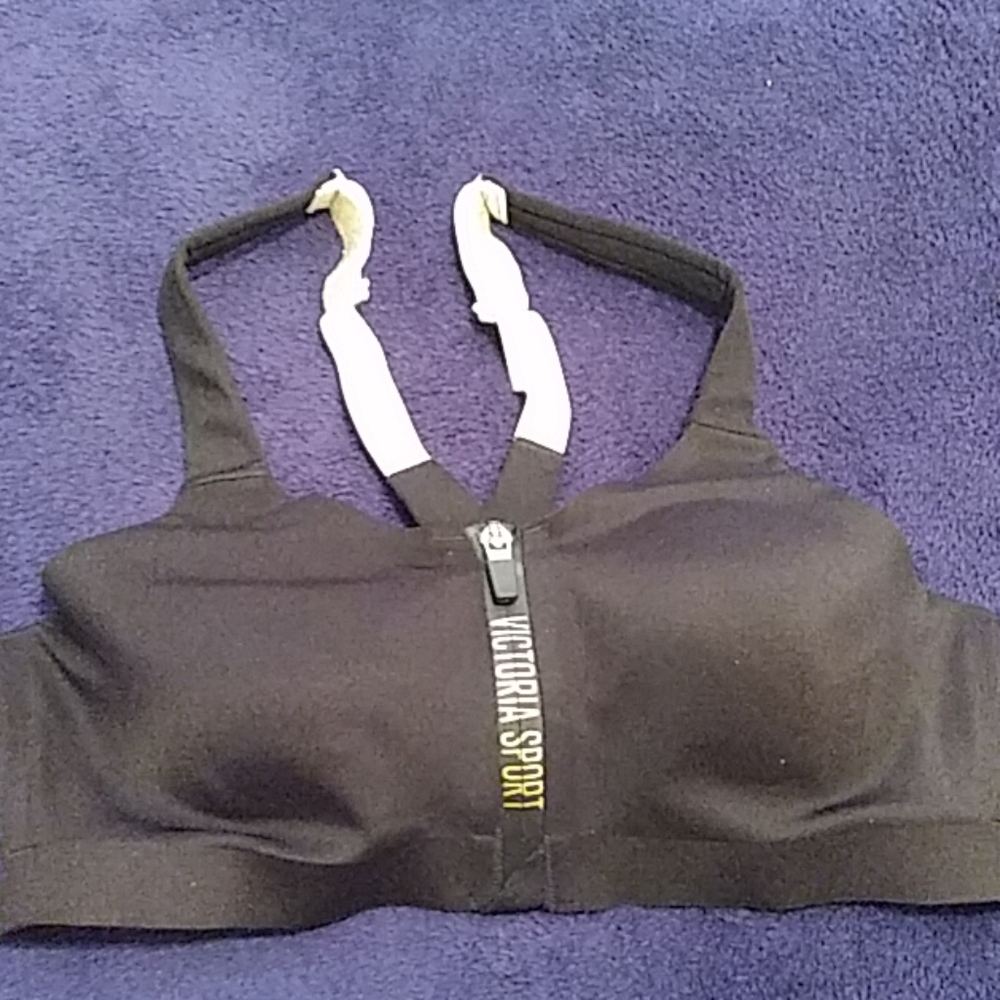 Victoria Sport Leggings and Sport Bra Set - Picture 2 of 8